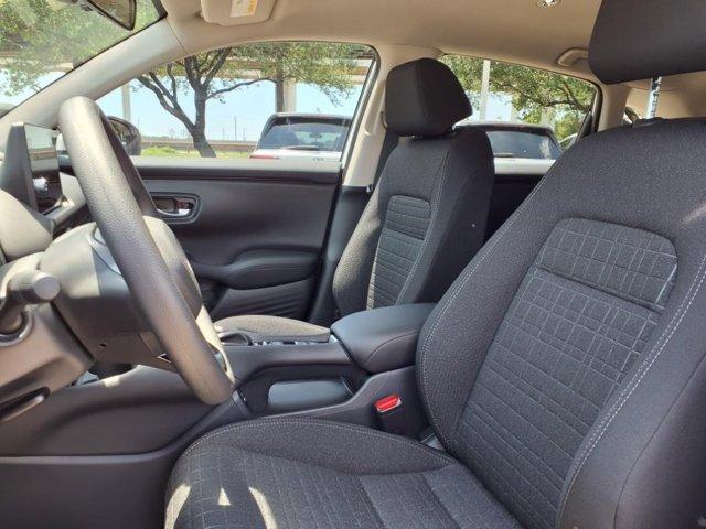 Photo of 2026 Platinum White Pearl Honda HR-V