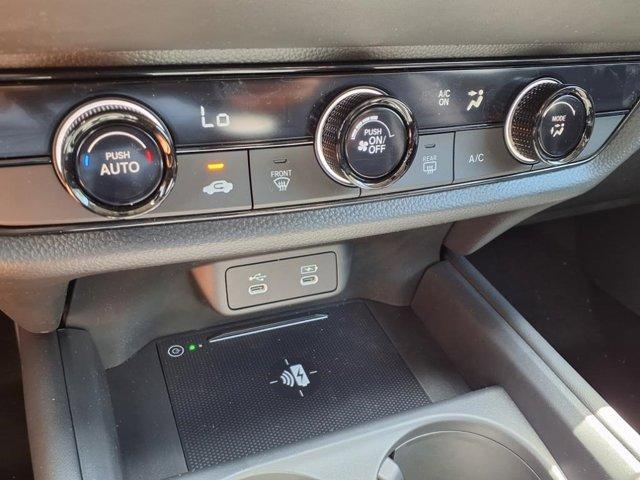 Photo of 2026 Platinum White Pearl Honda HR-V