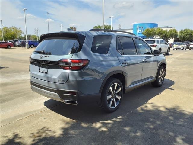 Photo of 2025 Sonic Gray Pearl Honda Pilot