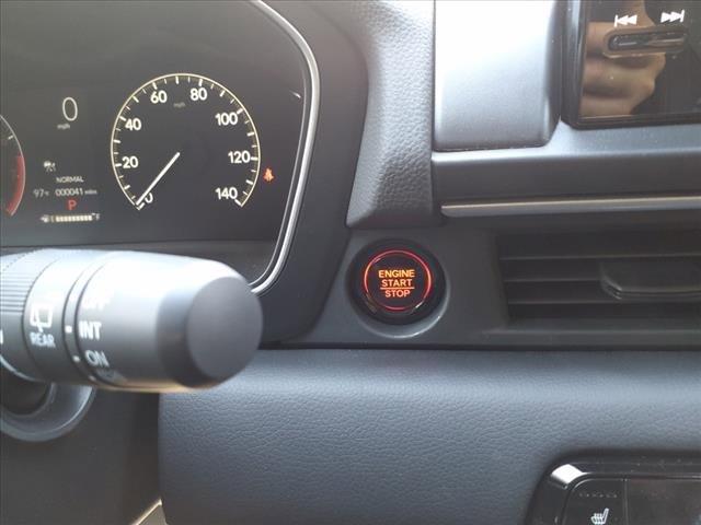Photo of 2025 Sonic Gray Pearl Honda Pilot