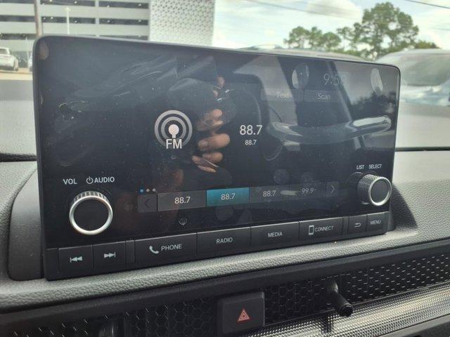 Photo of 2025 Silver Honda CR-V Hybrid