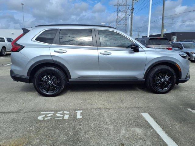 Photo of 2025 Silver Honda CR-V Hybrid