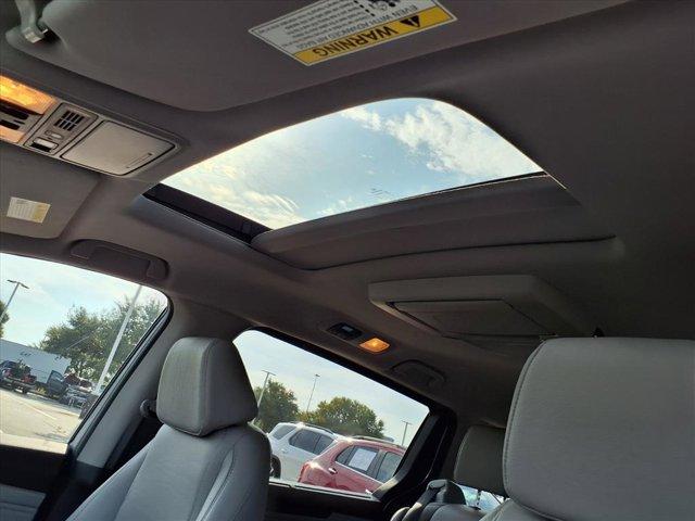 Photo of 2020 Silver Honda Odyssey