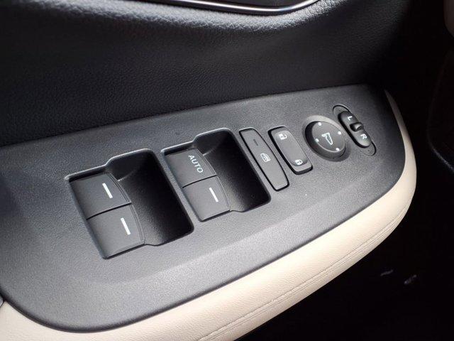 Photo of 2026 Nordic Forest Pearl Honda HR-V
