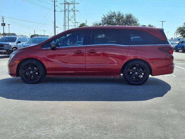 Photo of 2023 Red Honda Odyssey