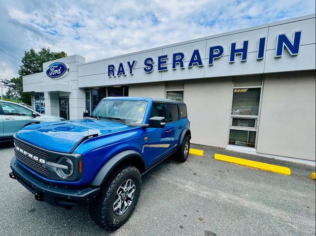 Photo of 2024 Velocity Blue Metallic Ford Bronco