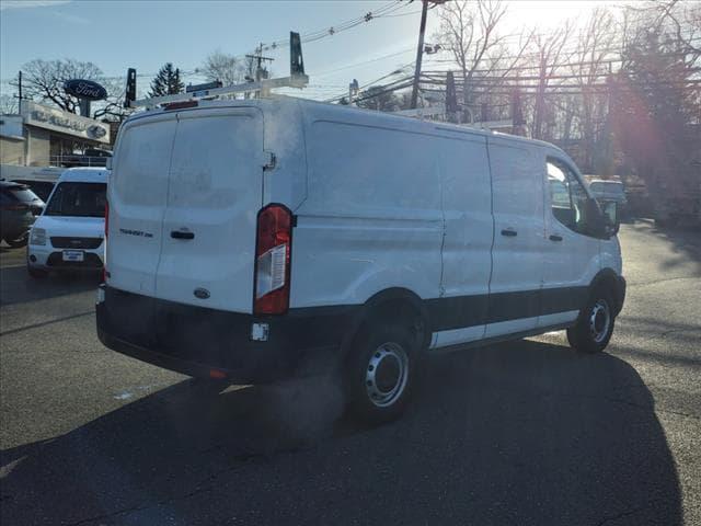 Photo of 2020 White Ford Transit-250