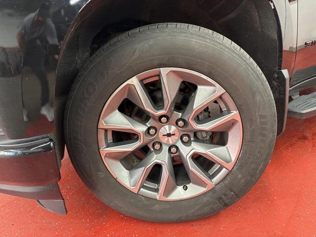Photo of 2020 Black Chevrolet Silverado 1500