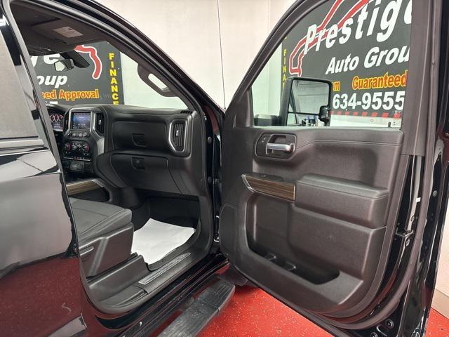 Photo of 2020 Black Chevrolet Silverado 1500