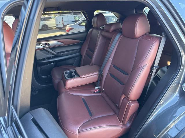 Photo of 2018 Machine Gray Metallic Mazda CX-9