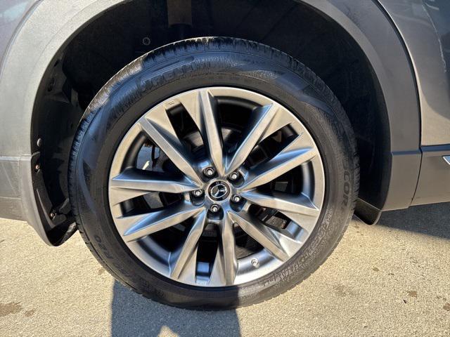 Photo of 2018 Machine Gray Metallic Mazda CX-9