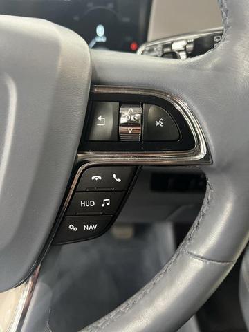 Photo of 2019 Chroma Crystal Lincoln Navigator L