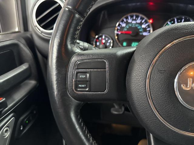 Photo of 2016 Bright White Clearcoat Jeep Wrangler Unlimited