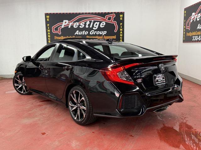 Photo of 2017 Crystal Black Pearl Honda Civic