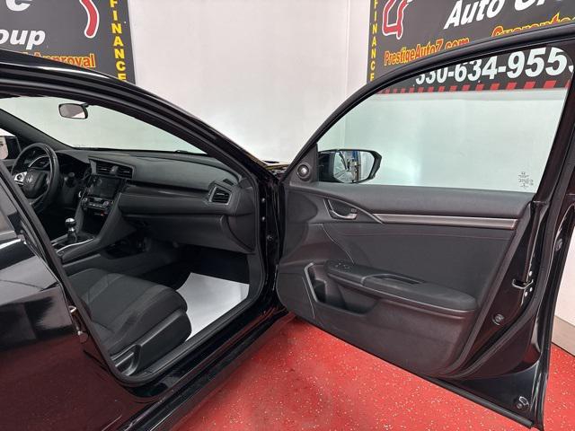Photo of 2017 Crystal Black Pearl Honda Civic