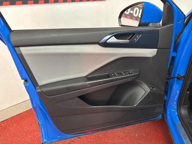 Photo of 2022 Cornflower Blue Volkswagen Taos