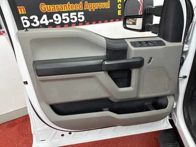 Photo of 2020 Oxford White Ford F-250