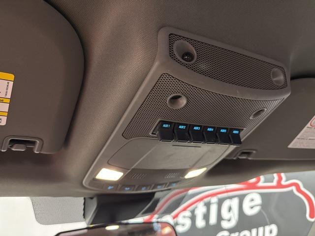 Photo of 2020 Oxford White Ford F-250