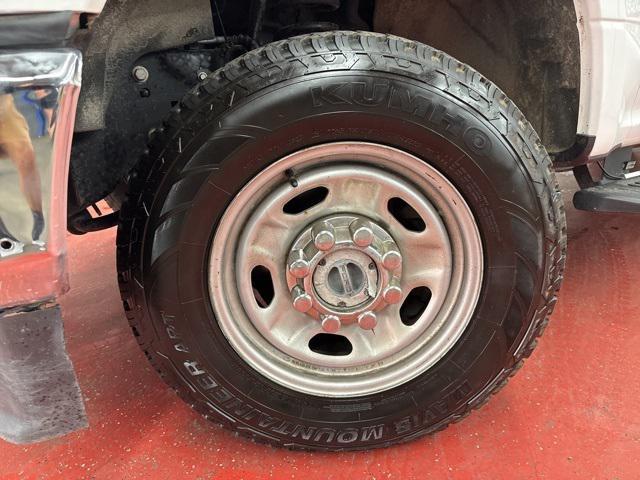 Photo of 2020 Oxford White Ford F-250