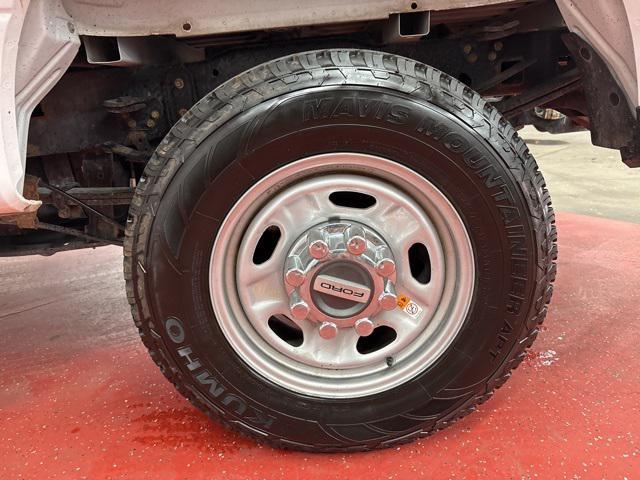 Photo of 2020 Oxford White Ford F-250