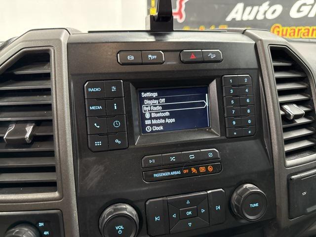 Photo of 2020 Oxford White Ford F-250