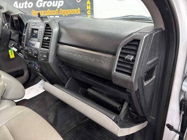 Photo of 2020 Oxford White Ford F-250