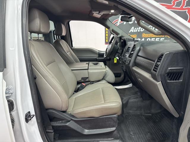 Photo of 2020 Oxford White Ford F-250