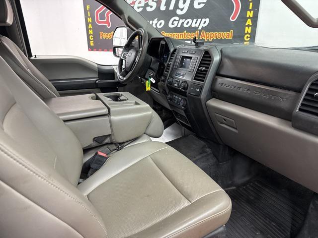 Photo of 2020 Oxford White Ford F-250