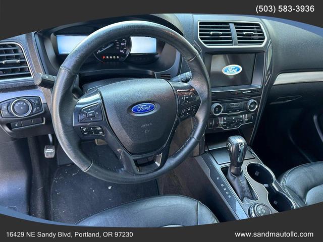 Photo of 2018 Shadow Black Ford Explorer