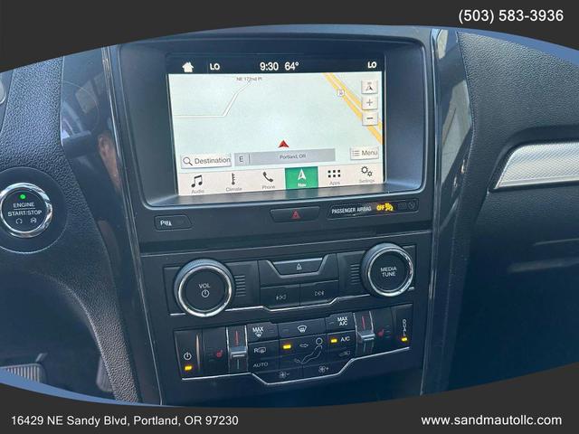 Photo of 2018 Shadow Black Ford Explorer
