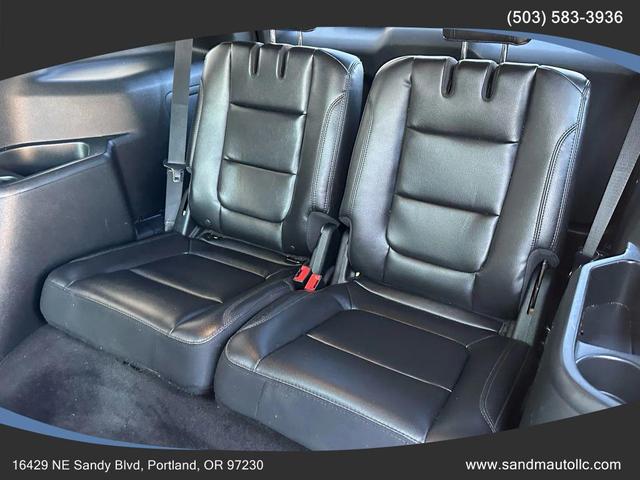 Photo of 2018 Shadow Black Ford Explorer
