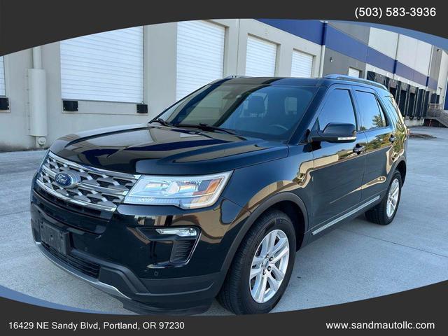 Photo of 2018 Shadow Black Ford Explorer