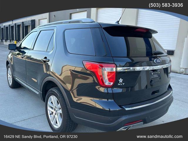 Photo of 2018 Shadow Black Ford Explorer
