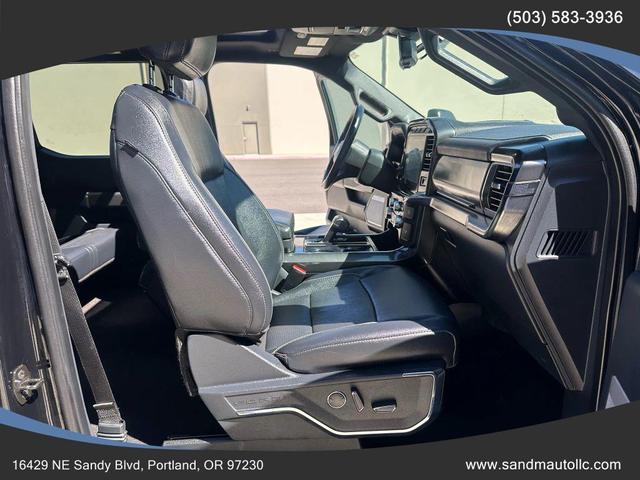 Photo of 2022 Agate Black Metallic Ford F-150