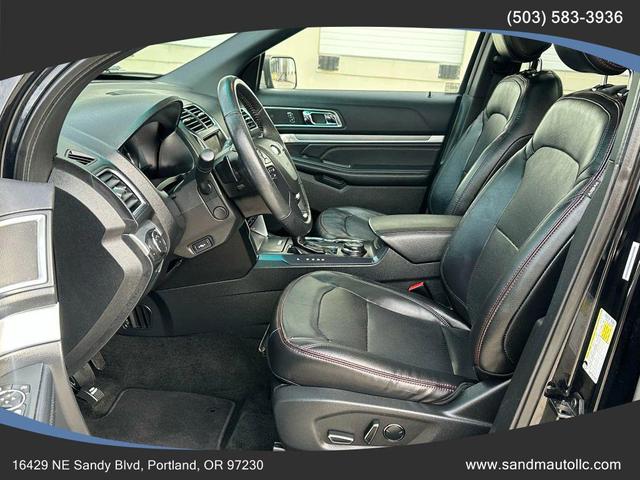 Photo of 2016 Shadow Black Ford Explorer
