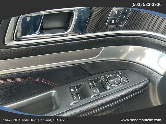 Photo of 2016 Shadow Black Ford Explorer