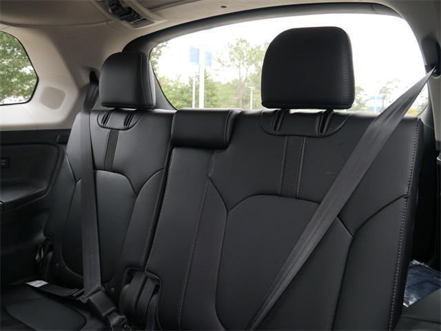 Photo of 2025 Platinum White Pearl Honda Pilot