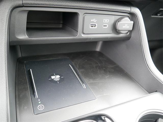 Photo of 2025 Platinum White Pearl Honda Pilot