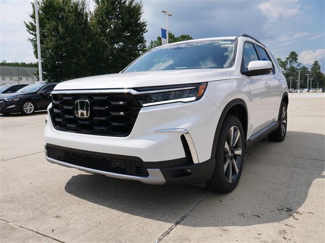 Photo of 2025 Platinum White Pearl Honda Pilot