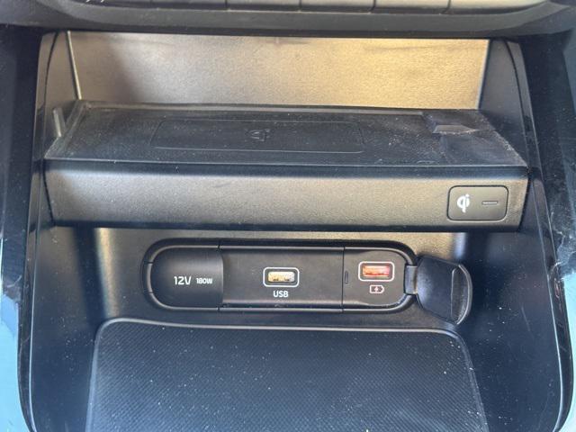 Photo of 2023 Snow White Pearl Kia Forte