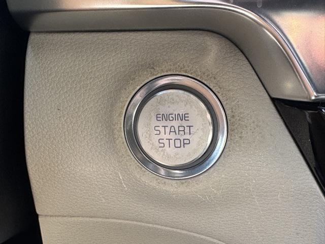 Photo of 2022 Ebony Black Kia Telluride