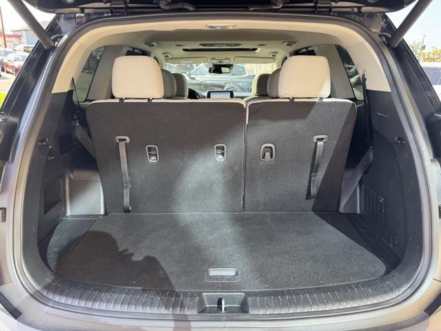Photo of 2022 Ebony Black Kia Telluride