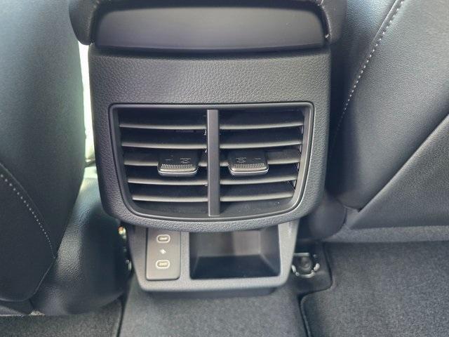 Photo of 2025 Blue / Black Kia Seltos