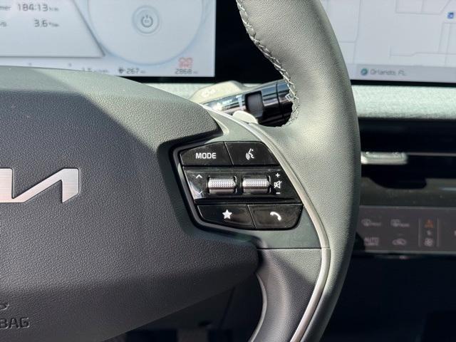 Photo of 2024 Gray Kia EV6