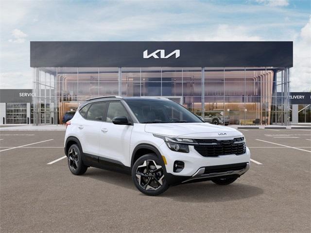 Photo of 2025 Clear White / Black Roof Kia Seltos