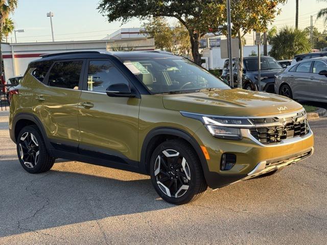 Photo of 2024 Green / Black Kia Seltos