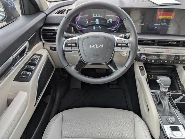 Photo of 2025 Midnight Black Kia Telluride