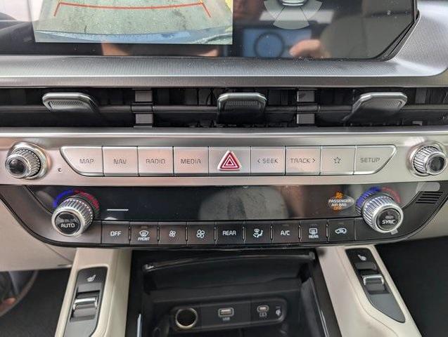 Photo of 2025 Midnight Black Kia Telluride