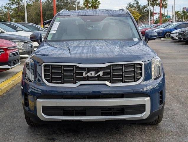 Photo of 2025 Midnight Black Kia Telluride