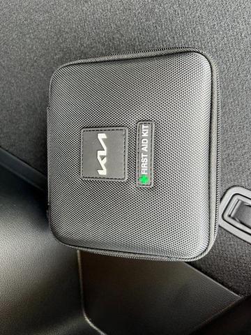 Photo of 2025 Clear White / Black Roof Kia Soul